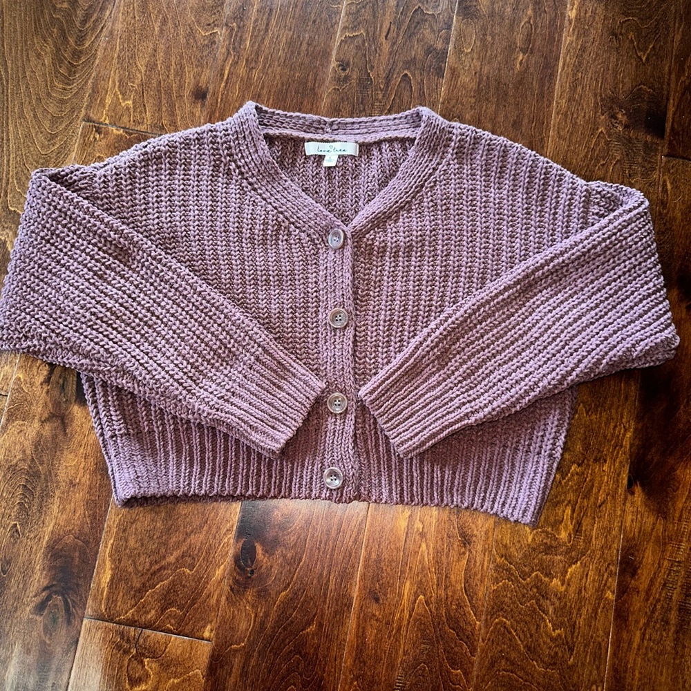 Love Tree cable knit button up cropped sweater Sz L